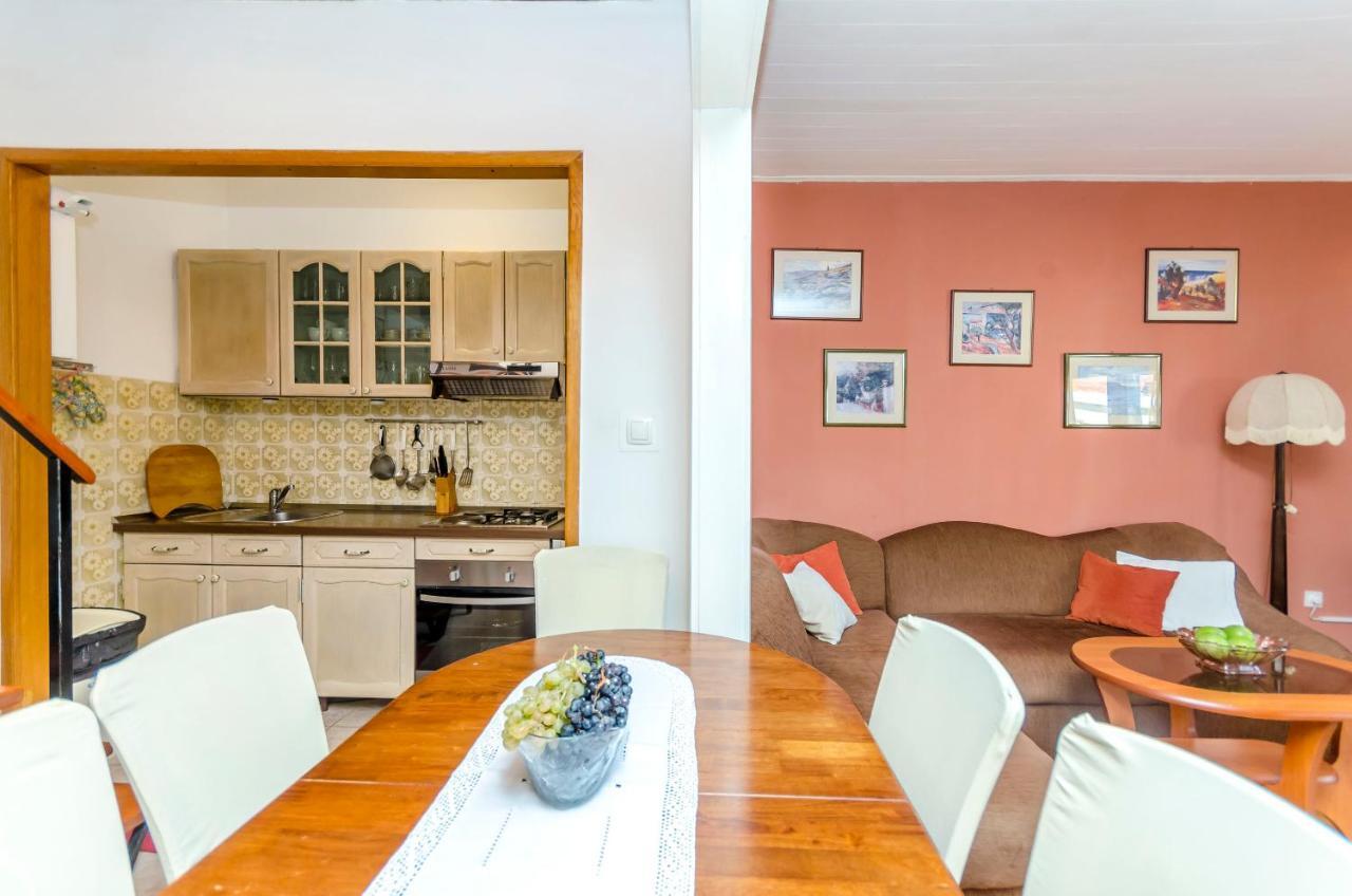 Apartment Buksa Трогир Экстерьер фото