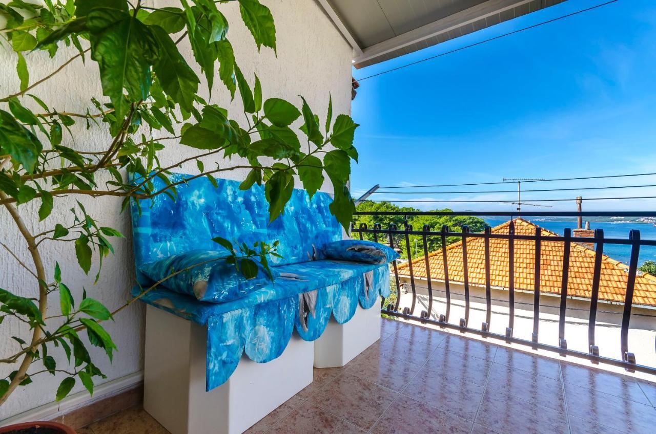 Apartment Buksa Трогир Экстерьер фото